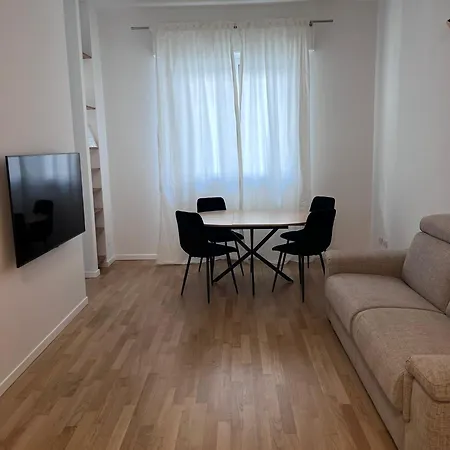 Chic Loft In Porta Venezia 펜션